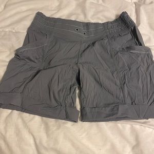 Lululemon, Dance studio short